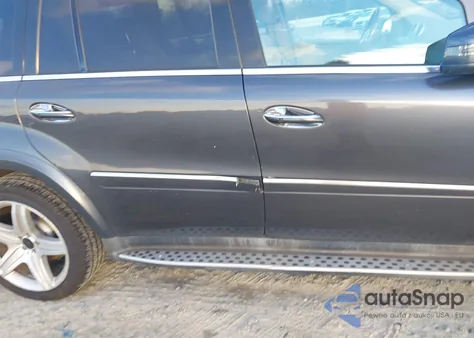 2011 Mercedes-Benz Gl 550 4Matic z USA, uszkodzony, nr VIN 4JGBF8GE4BA648196